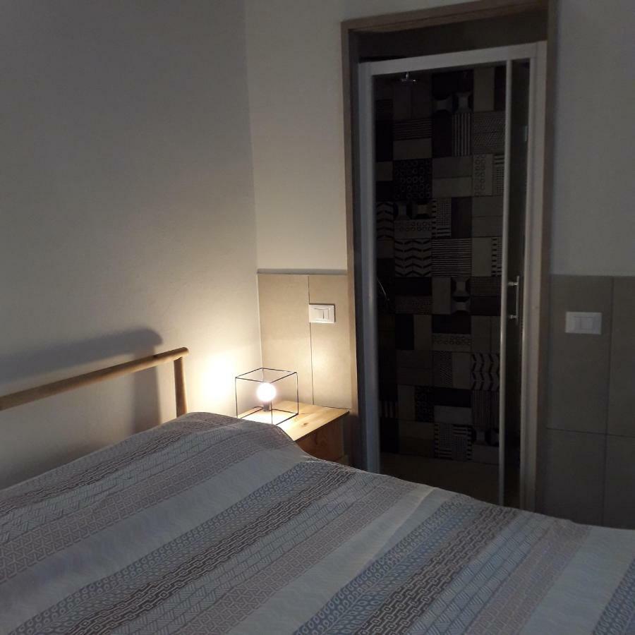 Guest House Seme Di Faggio Miasino Екстериор снимка